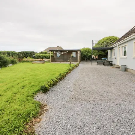 別荘 Ballyheigue Guesthouse
